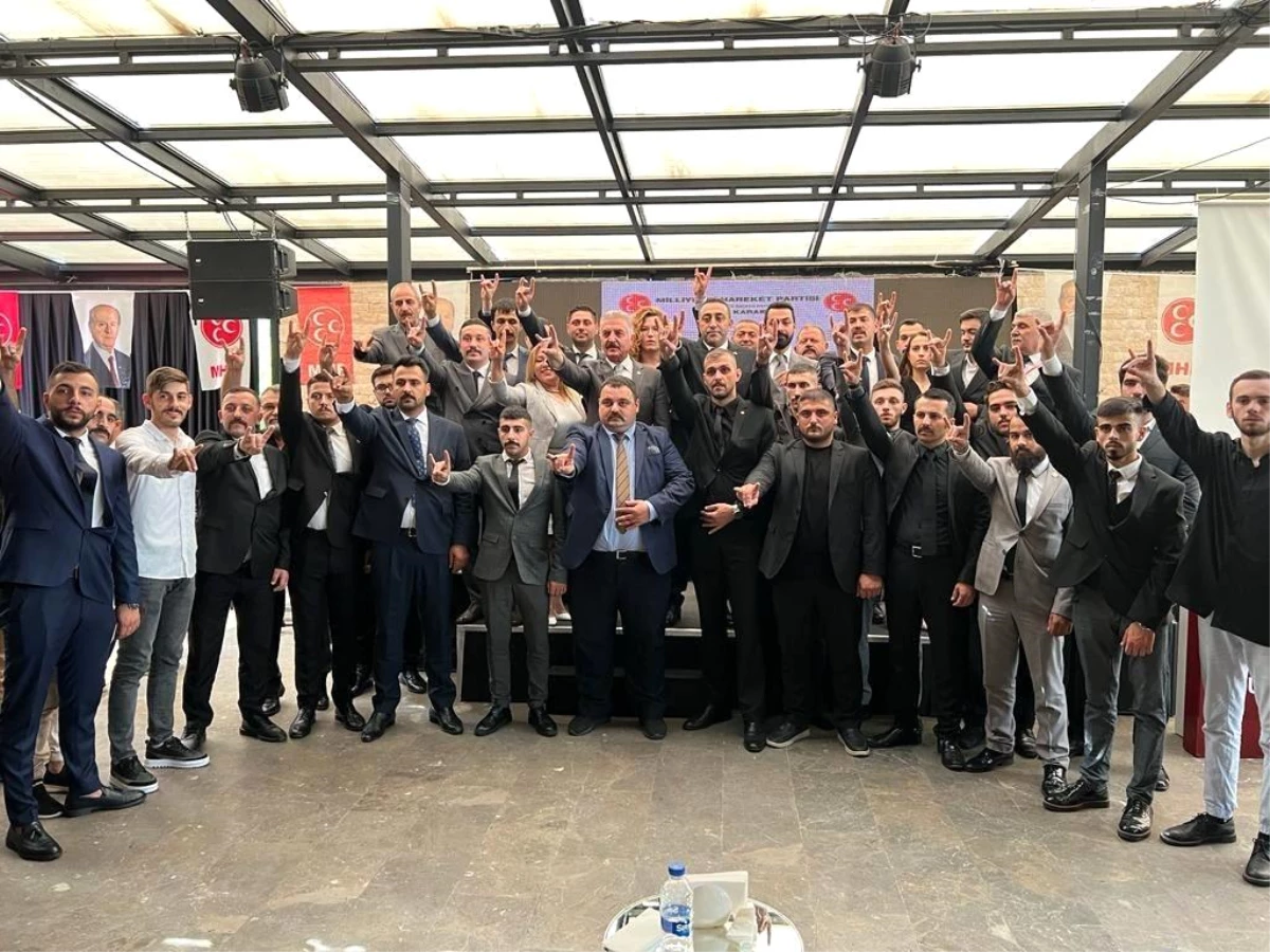 MHP Nilüfer İlçe Başkanlığı 14. Olağan Kongre'de Levent Karakoç güven tazeledi