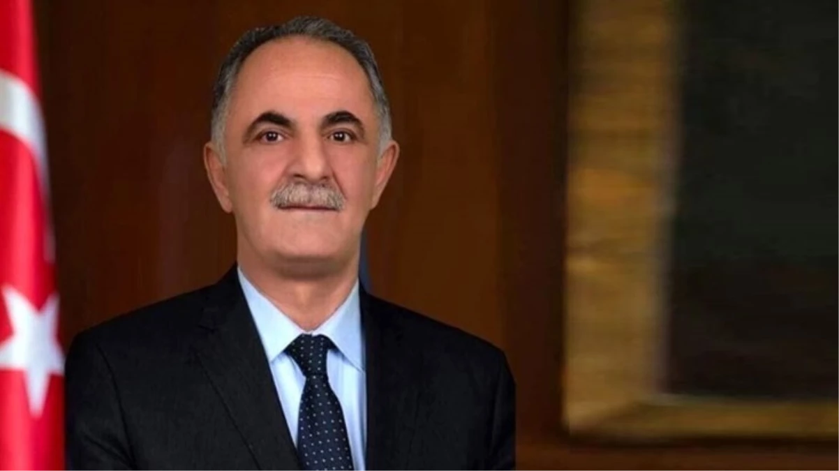 Oğlu yolsuzluk operasyonunda gözaltına alınan Horasan Belediye Başkanı istifa etti