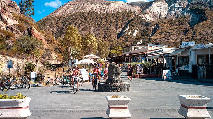 Olağanüstü hal... İtalya'nın turistik adası tahliye edildi!