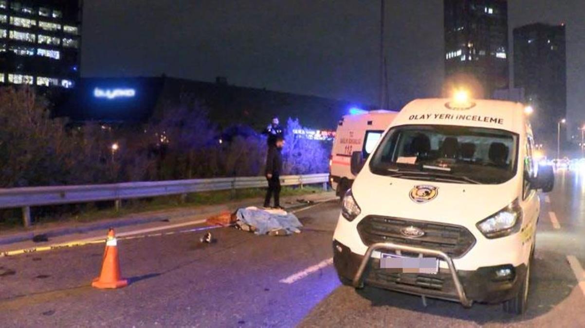 Önce bariyerlere ardından tıra çarpan motosiklet sürücüsü hayatını kaybetti