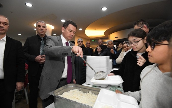Osmangazi'de Binlerce Sofraya Umut, Binlerce Gönüle Dokunuş