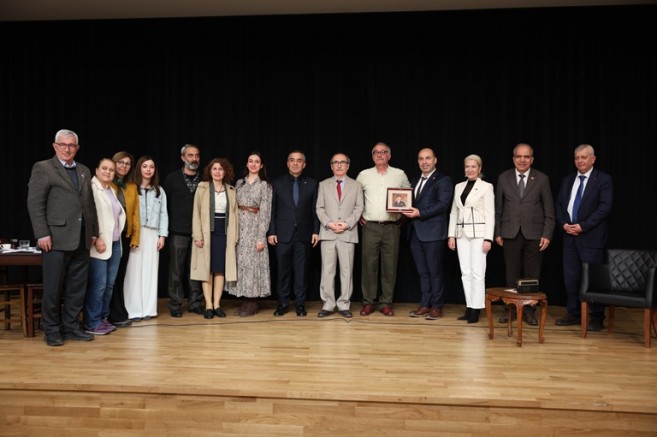 Osmangazi’de Dünya Tiyatro Günü Orhan Kemal’in Hayatıyla Taçlandı