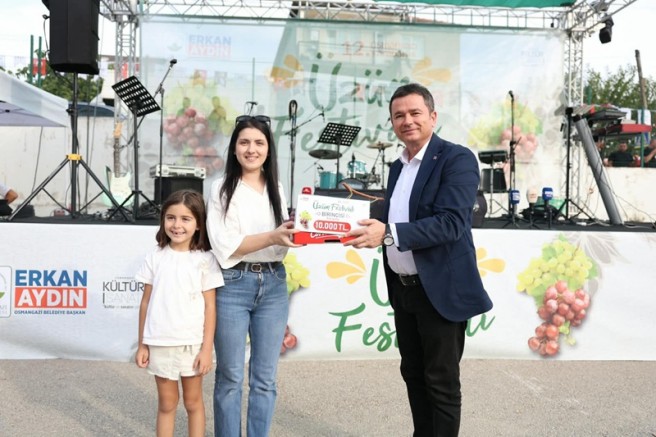 Osmangazi’de üzüm bereketi festivalle taçlandı