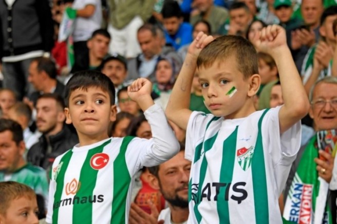 Osmangazi'nin miniklerinden Bursaspor'a büyük destek