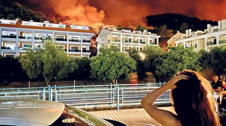 Otelde kalanlar tahliye edildi