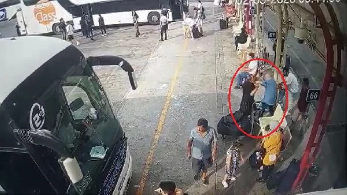 Otobüs Terminalinde Yumruklu Kavga: Bir Kişi Hayatını Kaybetti