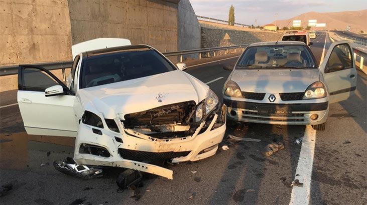 Otomobil köprüden uçtu :3 yaralı