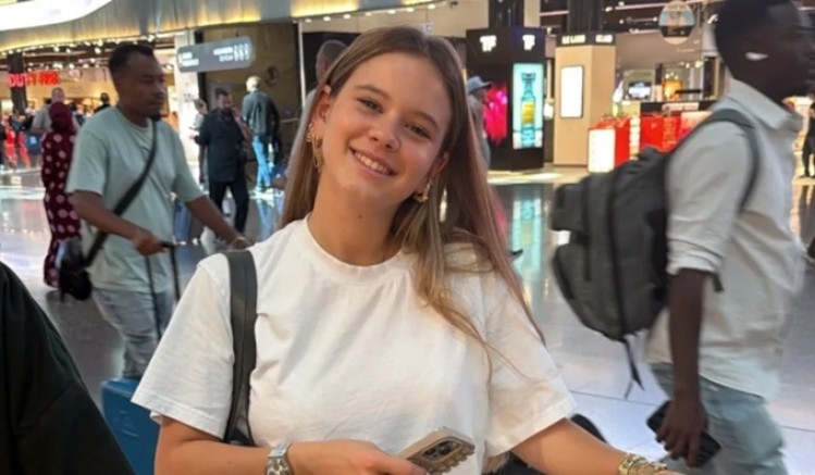 Pınar Altuğ kızını uğurladı! Su Atacan üniversite için Londra'ya yerleşti