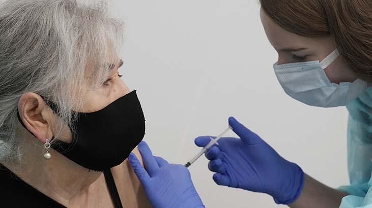 Polonya’da Covid-19 ölümleri 100 bini geçti