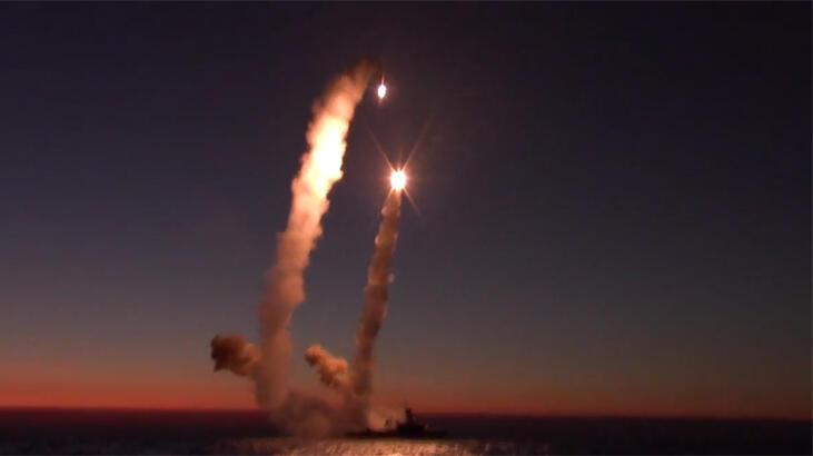 Rusya: Karadeniz'den fırlatılan Kalibr füzeleri Jitomir'deki hedefleri vurdu