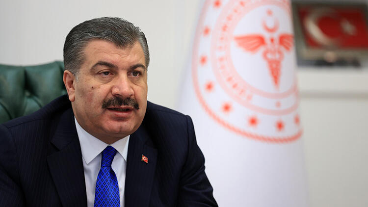 Bakan Koca uyardı! 'Maskenizi çıkarmayın'  