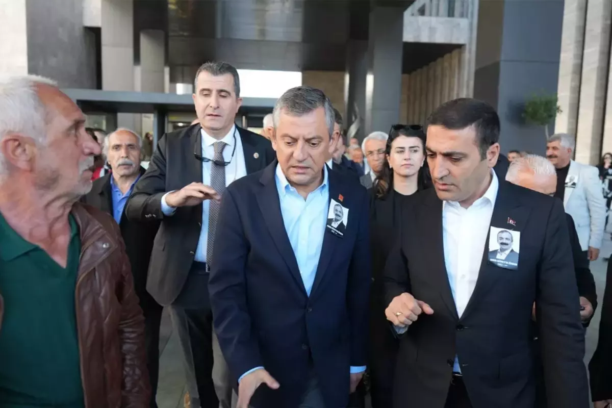 Saldırı sonrası Özgür Özel'den yeni açıklama: Gün husumet, kin çıkarma günü değildir