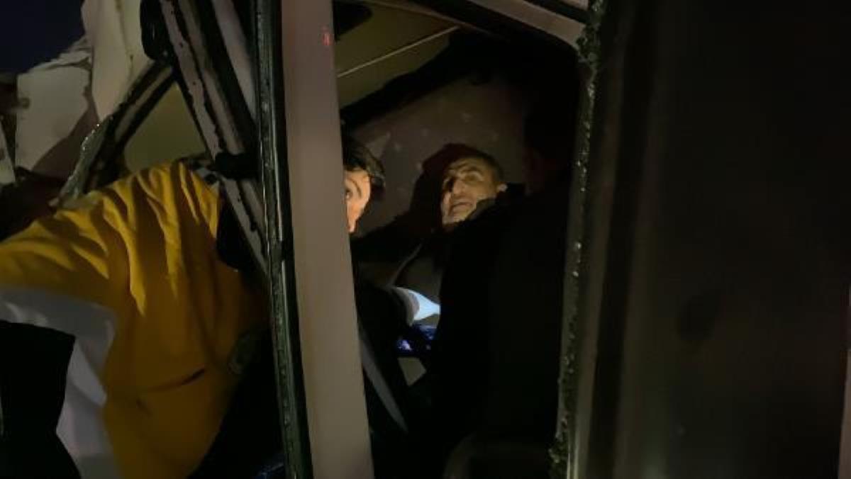 Samsun'da 3 araç birbirine girdi: 1 ağır yaralı