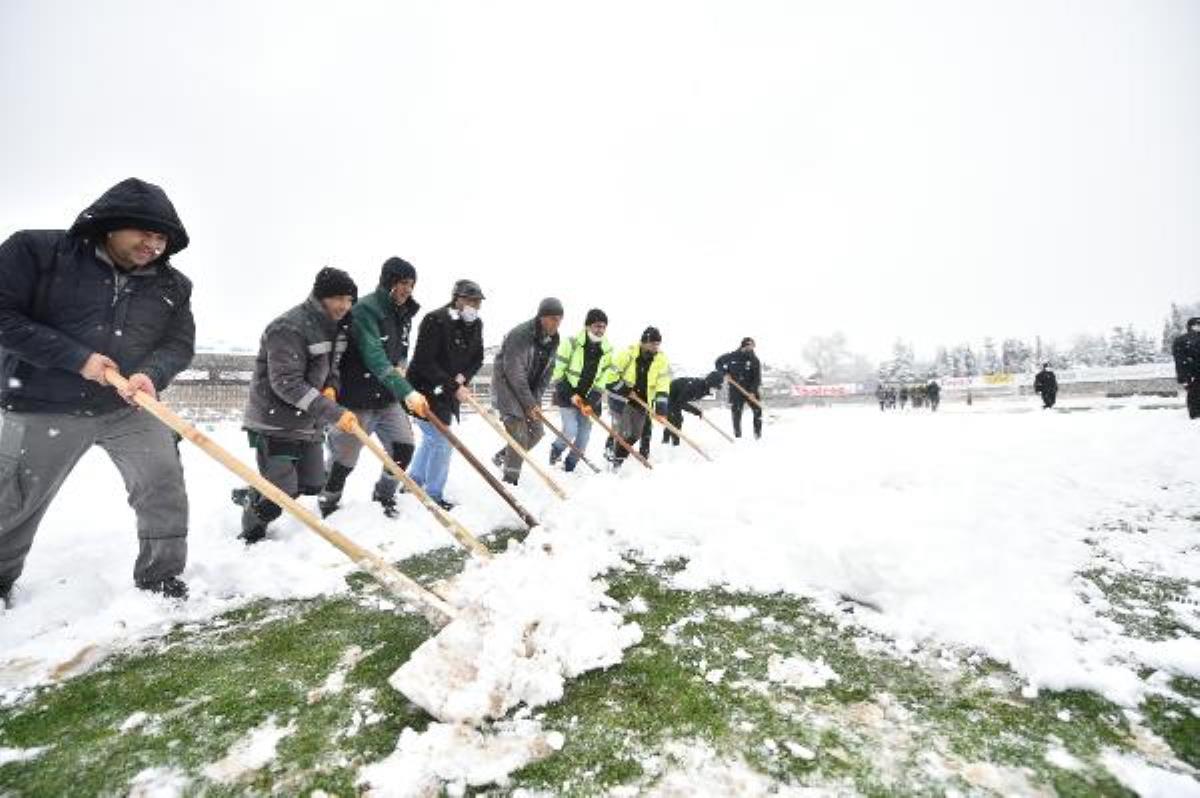 Sancaktepe FK maçına kar engeli