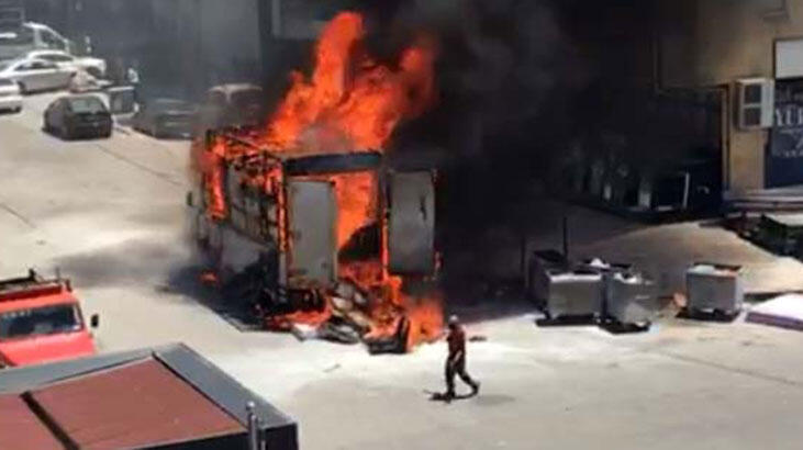 Seyir halindeyken alev aldı! Korkutan görüntü