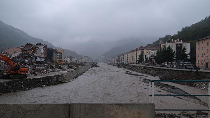 Şiddetli yağış Bozkurt'u sular altında bıraktı