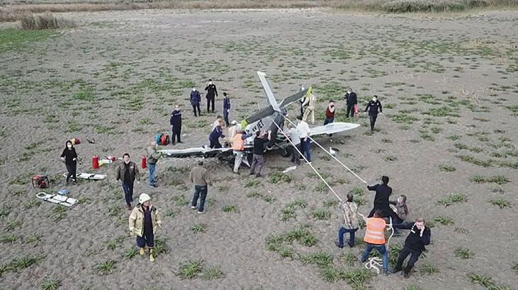 Büyükçekmece'de eğitim uçağı düştü! Valilikten ilk açıklama