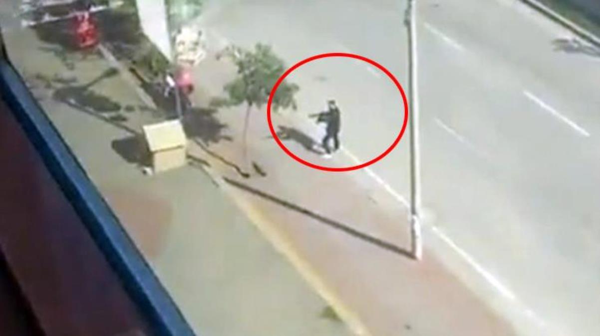 AK Parti Çukurova ilçe binasına silahlı saldırı