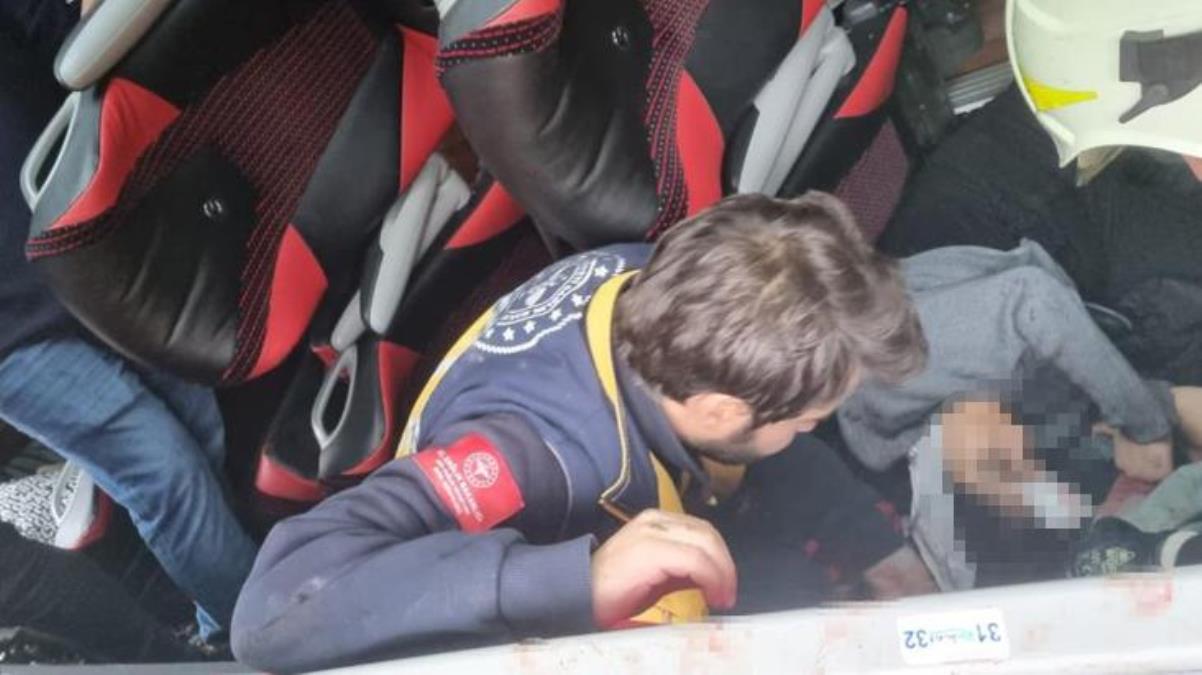 Diyarbakır'da yolcu otobüsü devrildi! Çok sayıda yaralı var