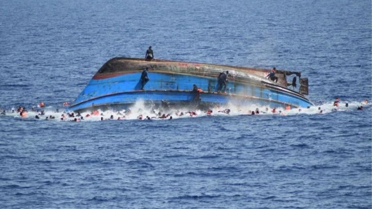 Fas-Kanarya Adaları arasında batan sığınmacı teknesinde 39 kişi boğularak hayatını kaybetti