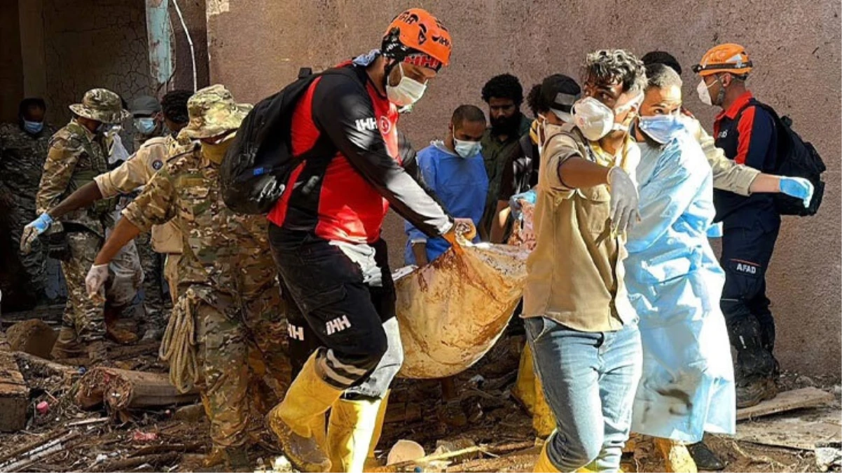  Libya'da yaşanan sel felaketinde hayatını kaybedenlerin sayısı 11 bin 300'e yükseldi