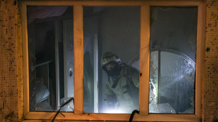 Sultangazi'de çıkan yangında 11 kişi dumandan etkilendi