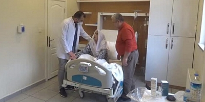 103 yaşındaki kadın korona virüsü yendi, herkesi aşı olmaya davet etti