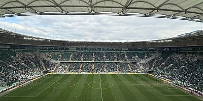 6 Gollü Gövde Gösterisi! Zirvede Bursaspor Fırtınası