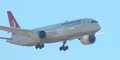 Afganistan Kabil'den Türkleri getiren uçak, İstanbul Havalimanı'na indi!