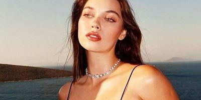 Afra Saraçoğlu'ndan yeni imajı olay oldu