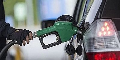 Akaryakıta art arda ikinci indirim de geldi! Fark 6,50 TL’yi de geçti...