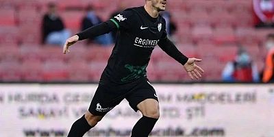Alaskarov Bursaspor'a veda etti