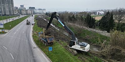 Ayafatma Deresi'nde kapsamlı temizlik çalışması