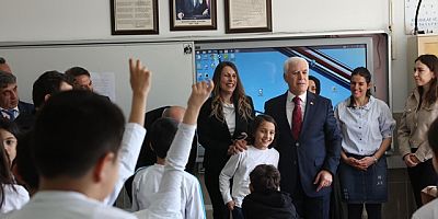 Arkadaşlarına söz verdi, Başkan Bozbey’i sınıfa getirdi