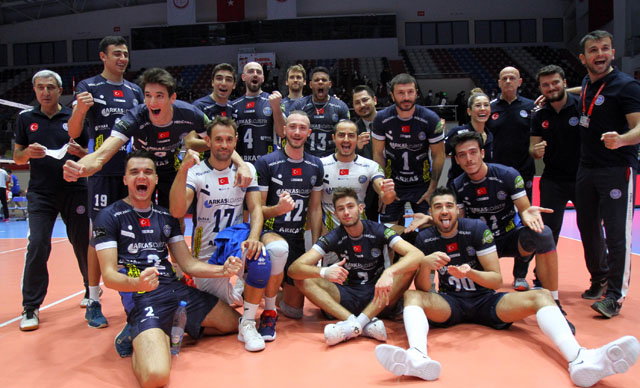 Arkasspor'da yüzler gülüyor