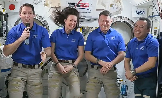 Astronotlar, 20 saatlik uçuş sırasında tuvaleti kullanmadan Dünya’ya dönecek