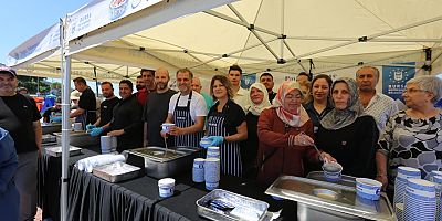 Aşure bereketi Mudanya'yı sardı