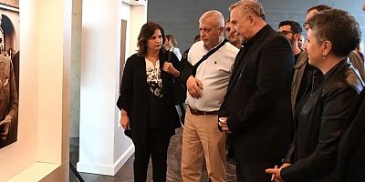 Atatürk’ün en özel fotoğrafları Osmangazi’de sergileniyor