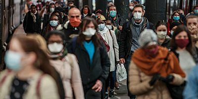 Avrupa'da ikinci dalga endişesi arttı! Fransa'da günlük vaka sayısı...