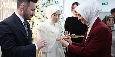 Bakan Göktaş, kendisini sosyal medyadan davet eden gence kız istedi