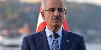 Bakan hız sınırını aştı! Cezadan kaçamadı...