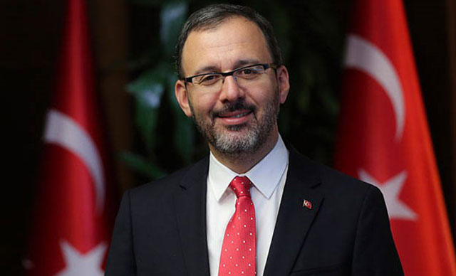 Bakan Kasapoğlu’ndan Toprak Razgatlıoğlu’na tebrik telefonu