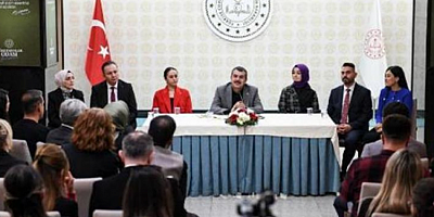 Bakan Tekin açıkladı: Müfredat değişikliği yapılacak