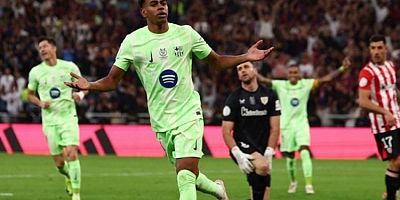 Barcelona, Süper Kupa'da finalde!