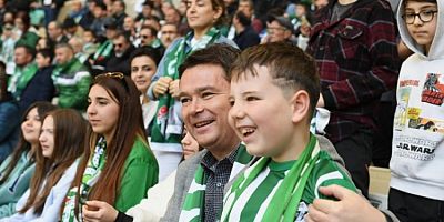 Başkan Aydın Bursaspor sevgisini çocuklara aşılamaya devam ediyor