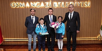 Başkan Aydın Koltuğu Geleceğin Teminatı Çocuklara Bıraktı