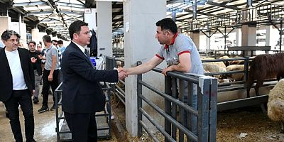 Başkan Aydın kurban pazarını ziyaret etti 