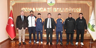 Başkan Aydın, milli sporcuları Dünya Şampiyonası'na uğurladı