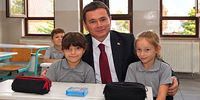 Başkan Aydın Öğrencilerin İlk Gün Heyecanını Paylaştı