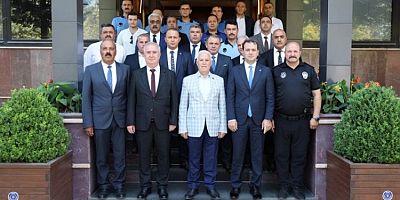 Başkan Bozbey'den zabıtaya güvence